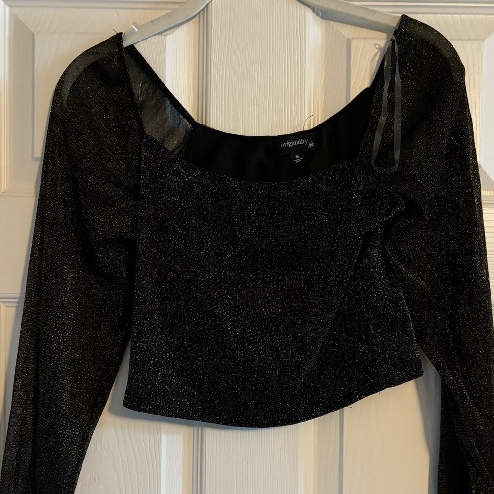 Dillards Originality Black and Gold Mesh Crop Top